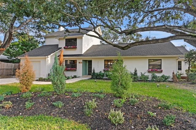 4504 W LAMB AVENUE, Tampa, FL 33629