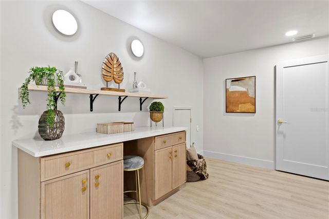 4504 W LAMB AVENUE, Tampa, FL 33629