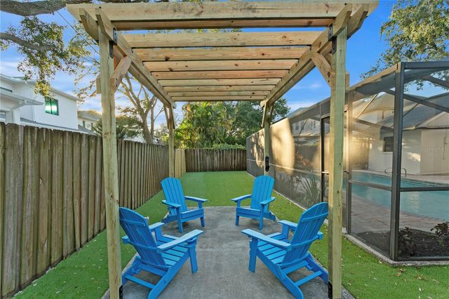 4504 W LAMB AVENUE, Tampa, FL 33629