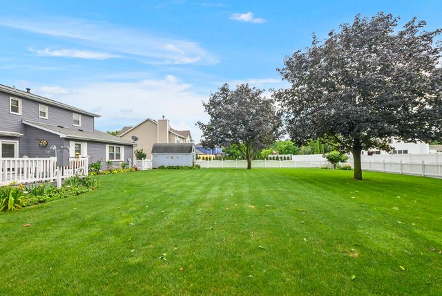 24806 S Potawatomie Trail, Channahon, IL 60410