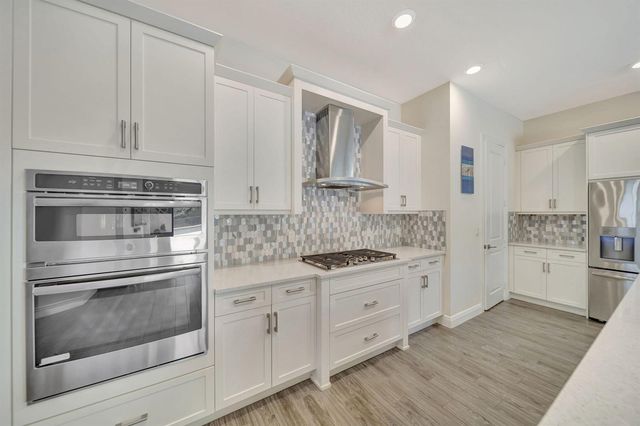 8720 E Baypoint Circle, Parkland, FL 33076