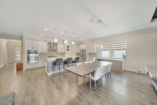 8720 E Baypoint Circle, Parkland, FL 33076
