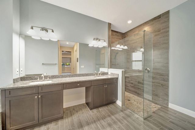 8720 E Baypoint Circle, Parkland, FL 33076