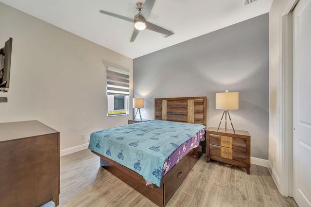 8720 E Baypoint Circle, Parkland, FL 33076