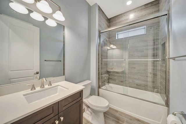 8720 E Baypoint Circle, Parkland, FL 33076