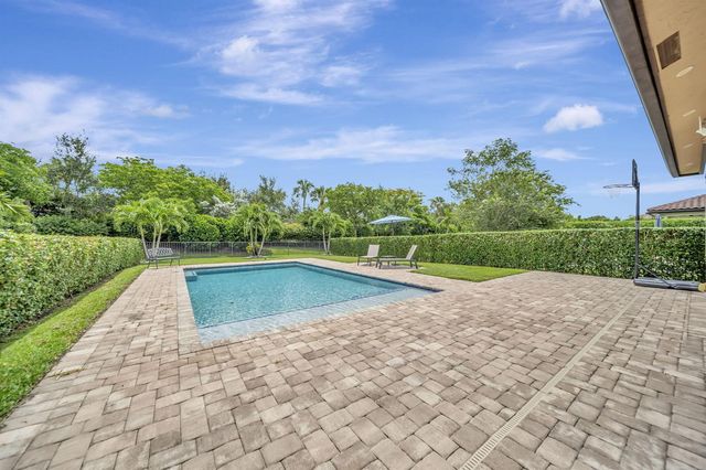 8720 E Baypoint Circle, Parkland, FL 33076