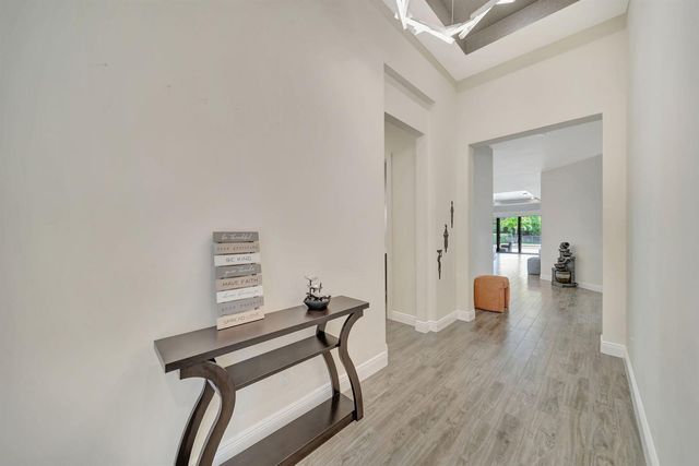8720 E Baypoint Circle, Parkland, FL 33076
