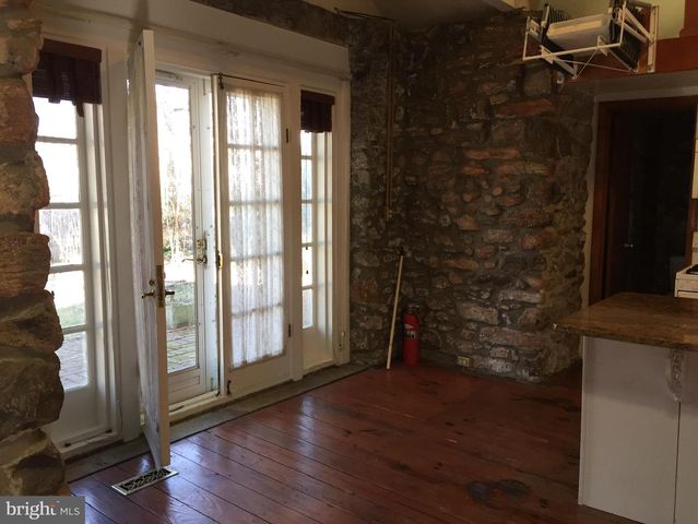 529 DUNKIRK--COTTAGE, Baltimore, MD 21212