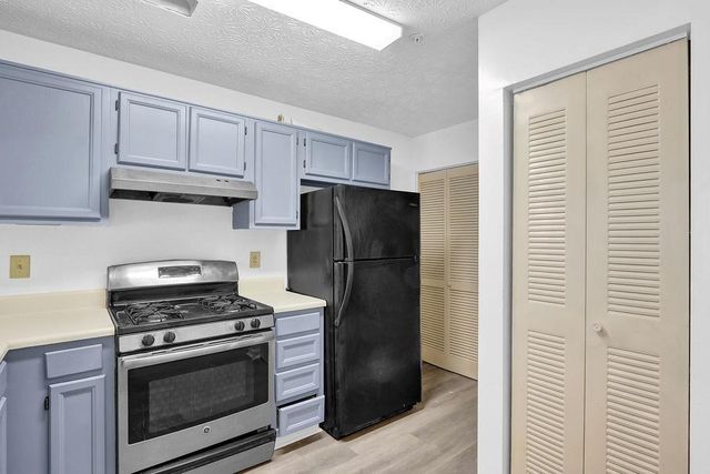 765 Windchase Lane, Stone Mountain, GA 30083