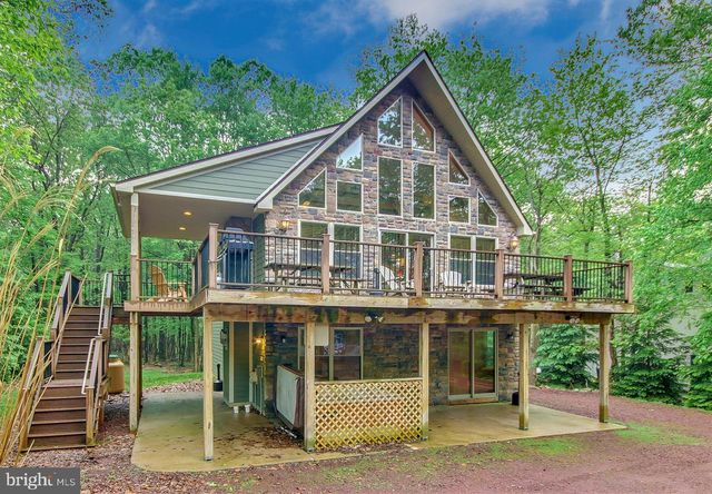 87 PINEKNOLL DR, Lake Harmony, PA 18624