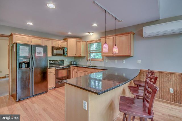87 PINEKNOLL DR, Lake Harmony, PA 18624