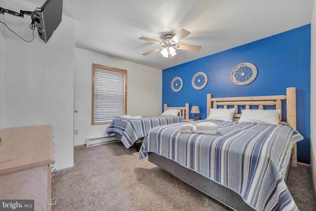 87 PINEKNOLL DR, Lake Harmony, PA 18624