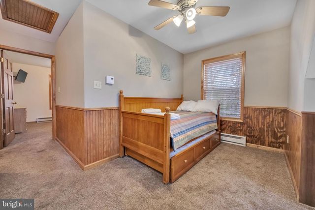 87 PINEKNOLL DR, Lake Harmony, PA 18624