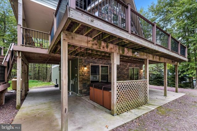 87 PINEKNOLL DR, Lake Harmony, PA 18624