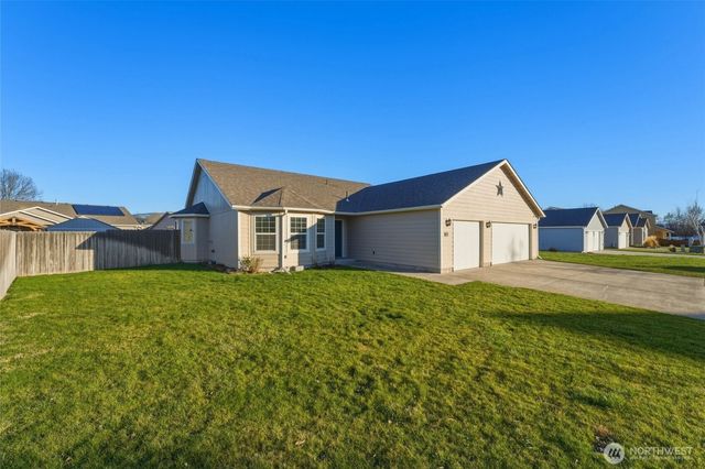 80 Whistling Duck Road, Walla Walla, WA 99362