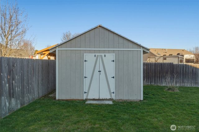 80 Whistling Duck Road, Walla Walla, WA 99362