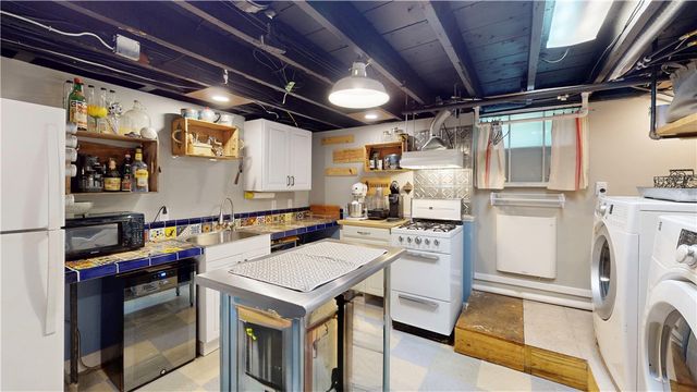 130 Grace Street, Cranston, RI 02910