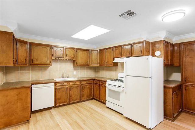 719 Adams Street, Lake Charles, LA 70601