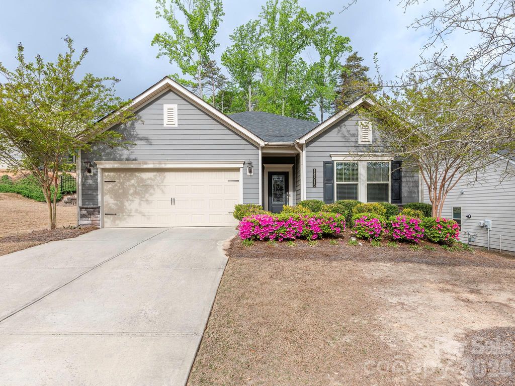 14816 Batteliere Drive, Charlotte, NC 28278