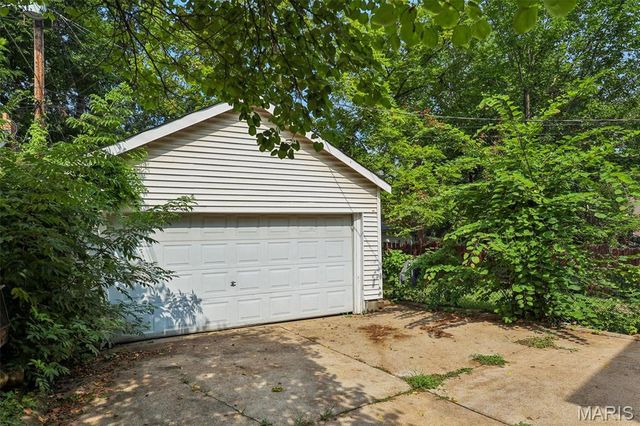 1039-1041 Midland Boulevard, University City, MO 63130