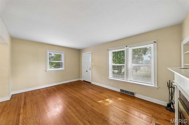 1039-1041 Midland Boulevard, University City, MO 63130