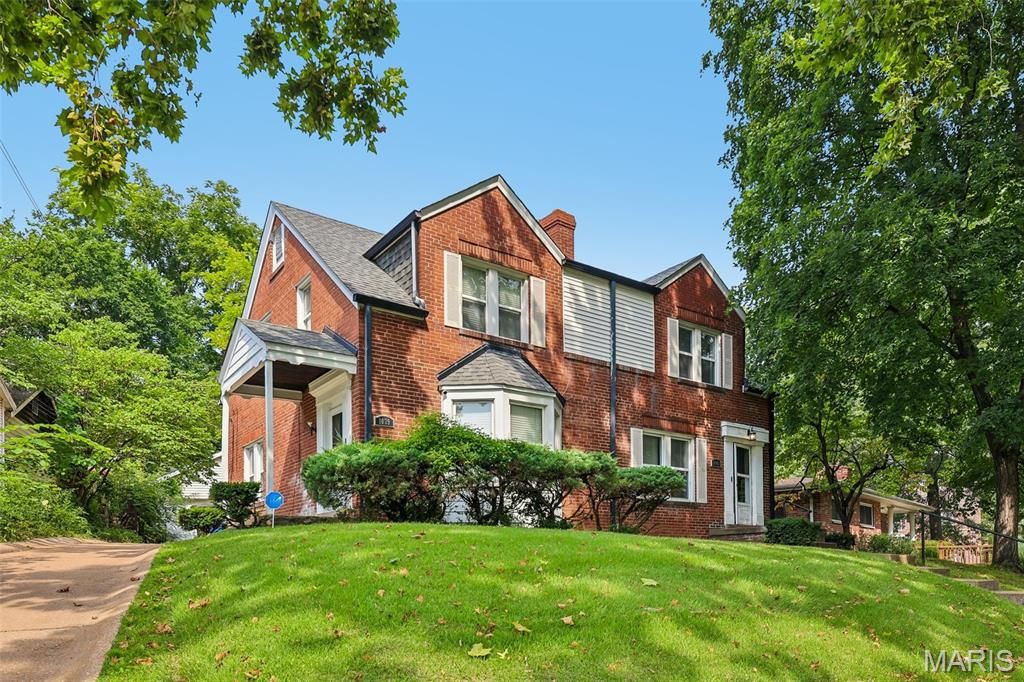 1039-1041 Midland Boulevard, University City, MO 63130