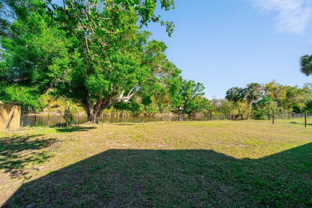 1224 Inverness Street, Port Charlotte, FL 33952