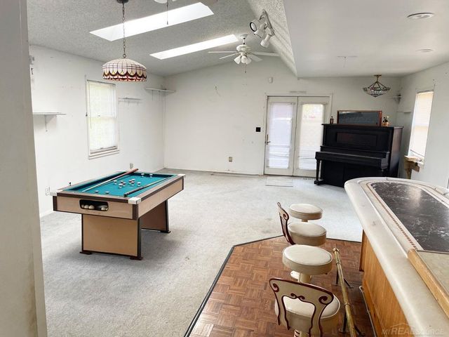 5639 Heathdale Avenue, Warren, MI 48092