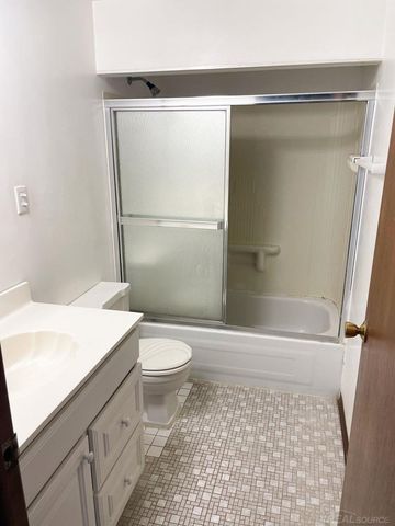 5639 Heathdale Avenue, Warren, MI 48092