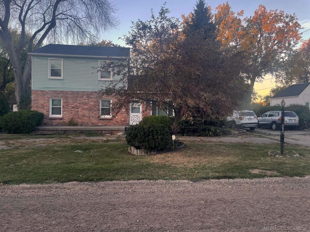 5639 Heathdale Avenue, Warren, MI 48092