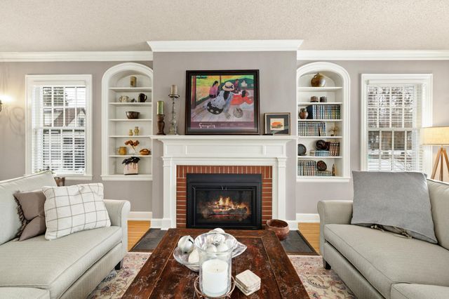 1502 8th Street S, Fargo, ND 58103