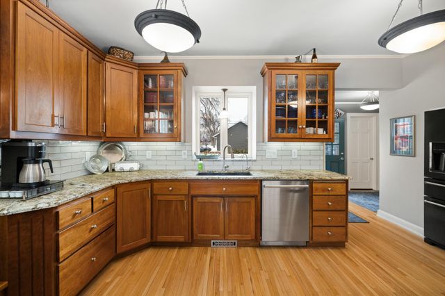 1502 8th Street S, Fargo, ND 58103