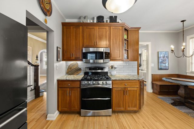 1502 8th Street S, Fargo, ND 58103