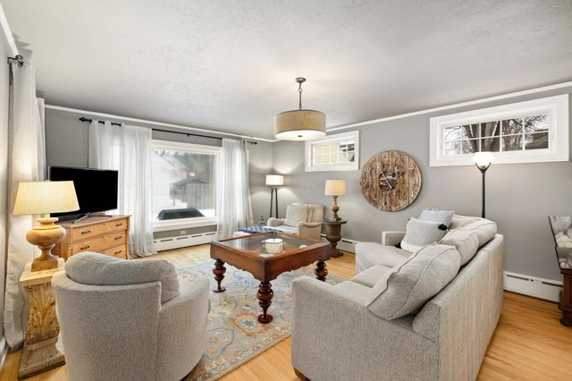 1502 8th Street S, Fargo, ND 58103