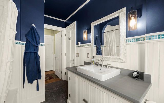 1502 8th Street S, Fargo, ND 58103