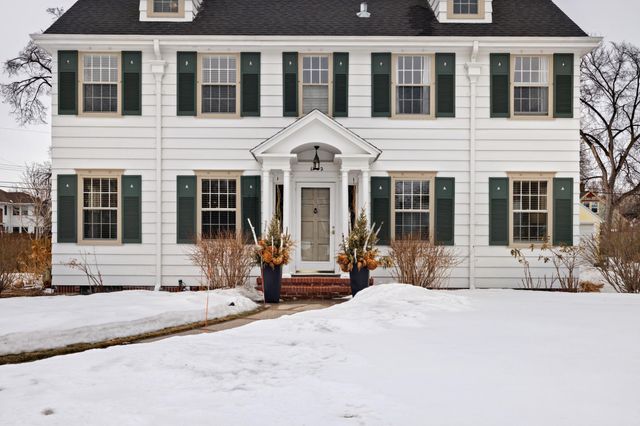 1502 8th Street S, Fargo, ND 58103