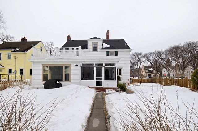 1502 8th Street S, Fargo, ND 58103