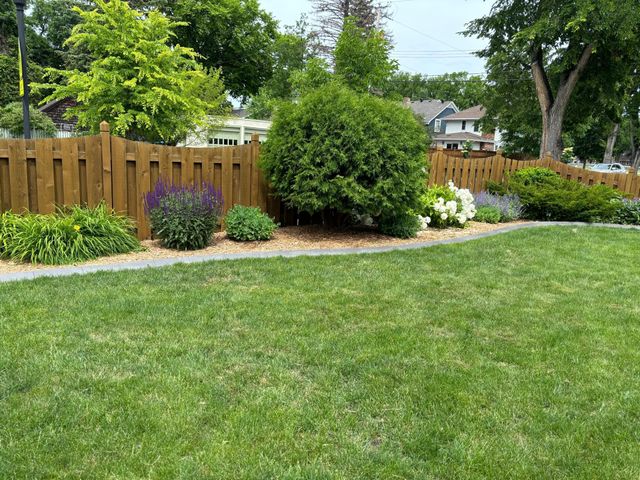 1502 8th Street S, Fargo, ND 58103