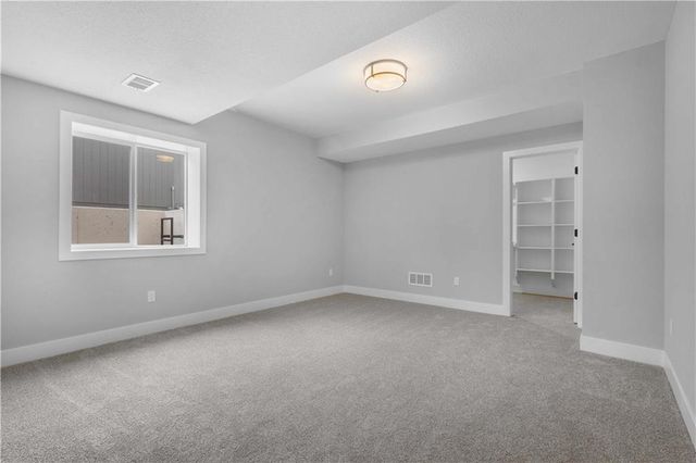 17139 S Barstow Street, Olathe, KS 66062