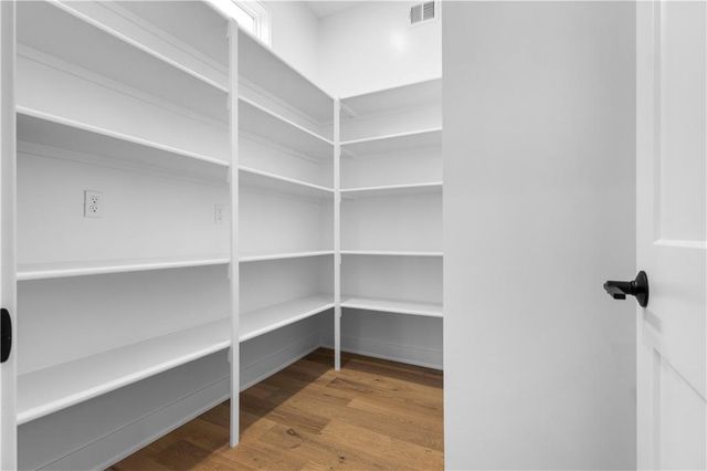 17139 S Barstow Street, Olathe, KS 66062