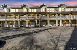 2706 McKnight Crossing Court, St Louis, MO 63124