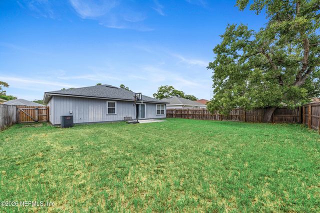 3329 CANCUN Drive E, Jacksonville, FL 32225