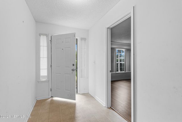 3329 CANCUN Drive E, Jacksonville, FL 32225