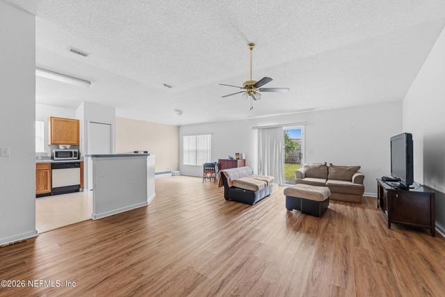 3329 CANCUN Drive E, Jacksonville, FL 32225