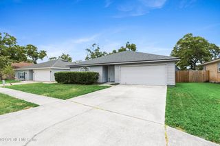 3329 CANCUN Drive E, Jacksonville, FL 32225