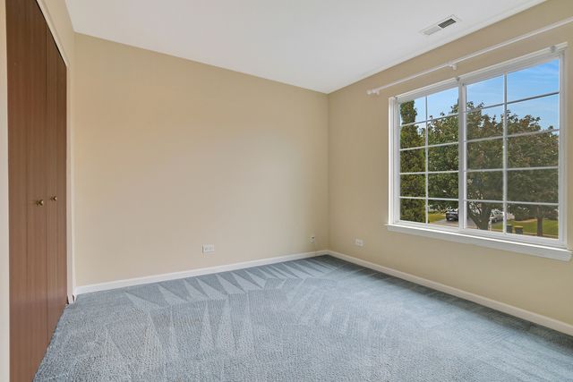 3184 Impressions Drive 3184, Lake In The Hills, IL 60156