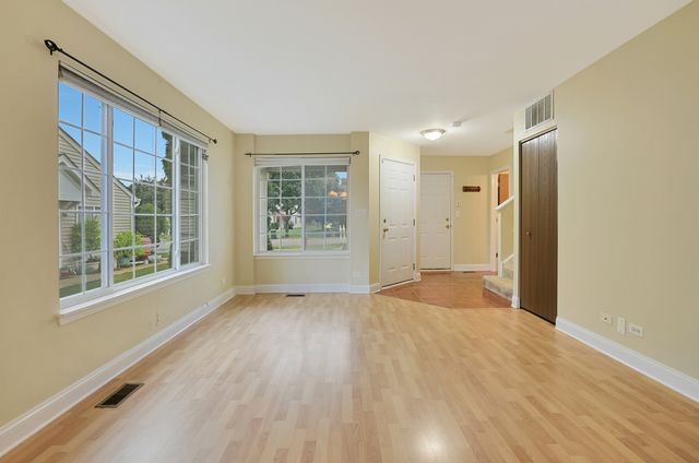 3184 Impressions Drive 3184, Lake In The Hills, IL 60156