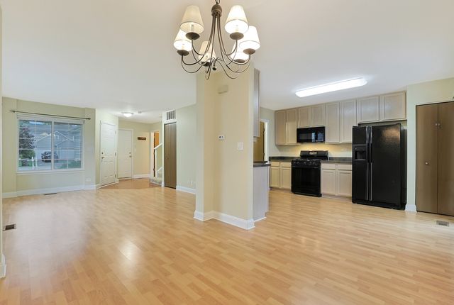 3184 Impressions Drive 3184, Lake In The Hills, IL 60156