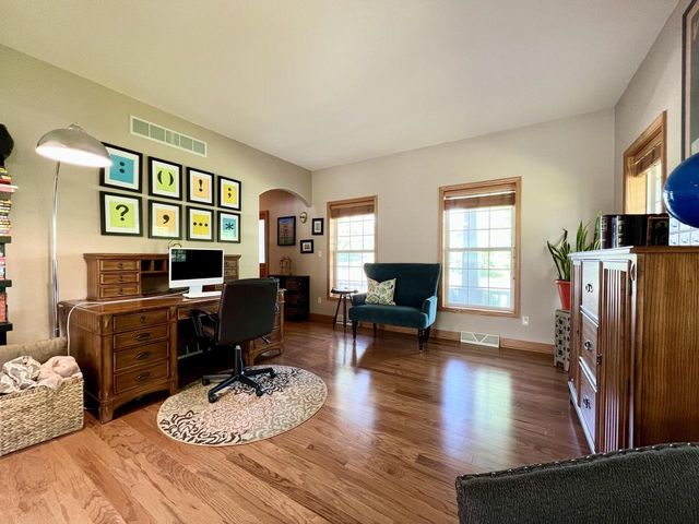 W151N7299 Paseo LANE, Menomonee Falls, WI 53051