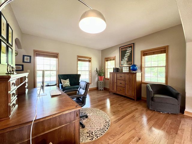 W151N7299 Paseo LANE, Menomonee Falls, WI 53051